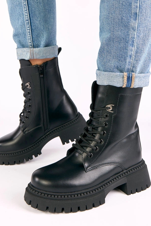 Čierne klasické topánky na platforme...