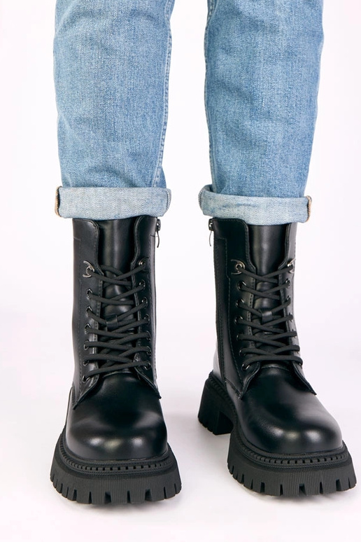 Čierne klasické topánky na platforme...