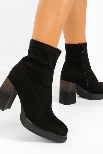 Čierne topánky na podpätku s leopardím vzorom Delora