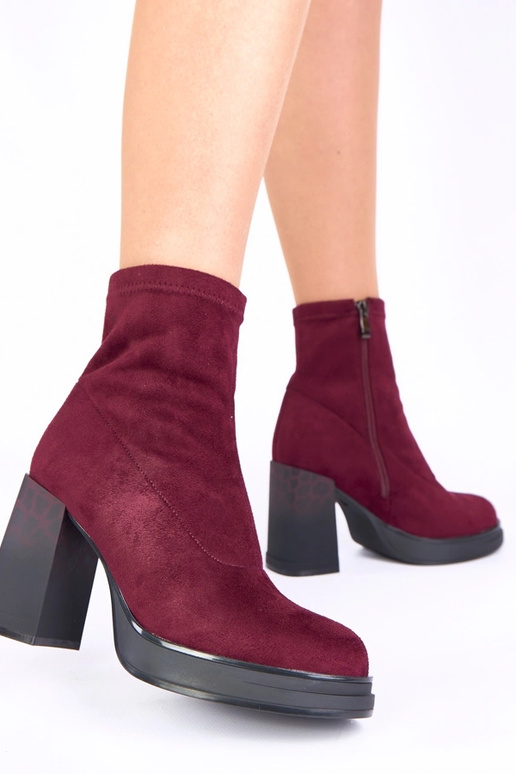 Fialové topánky na podpätku s...