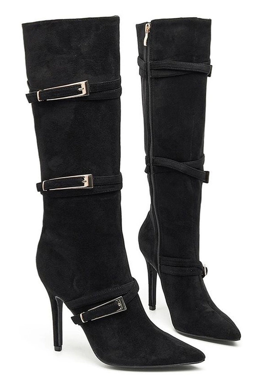 Čierne dlhé čižmy na tenkom podpätku...