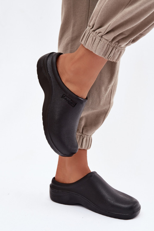 Ľahké papuče Papuče Dreváky Dámske čierna Parissa