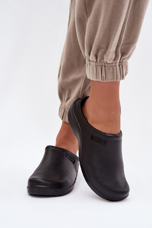 Ľahké papuče Papuče Dreváky Dámske čierna Parissa