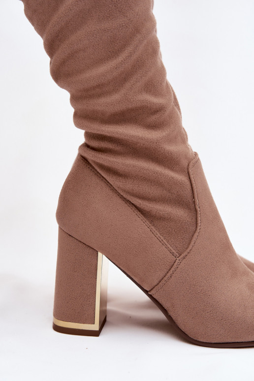 dámske čižmy z eko semišuoIne nad kolenom s podpätkami béžová Thamine