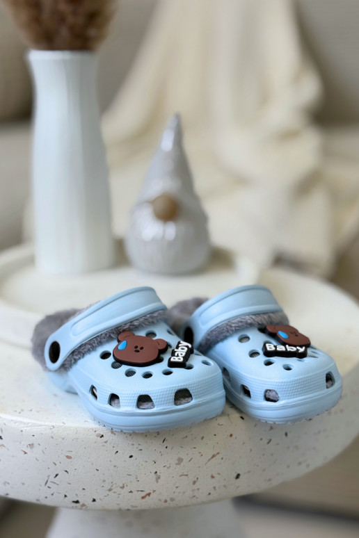 Detské teplé šľapky s kožušinou vo vnútri, svetlo modrej farby „Cerelle"