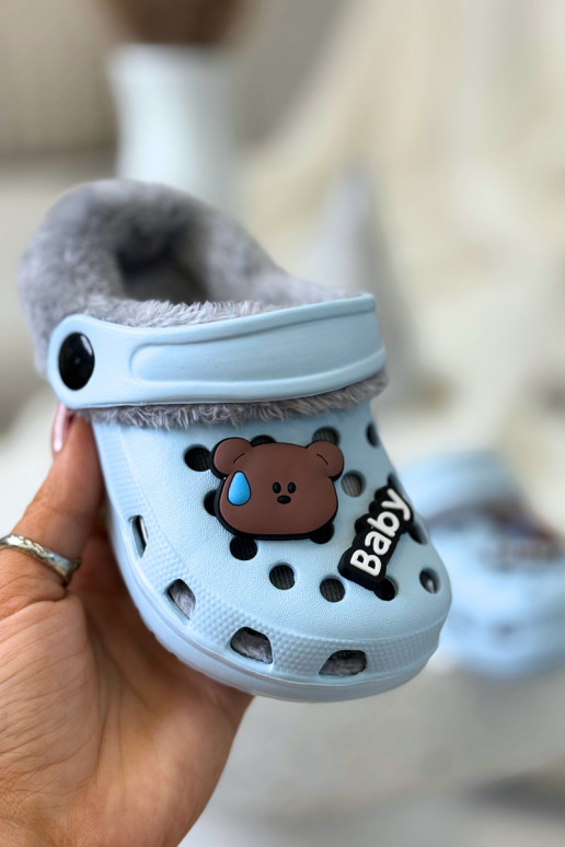 Detské teplé šľapky s kožušinou vo vnútri, svetlo modrej farby „Cerelle"