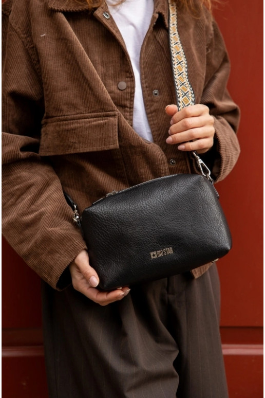 Málá kabelka so zdobenými podpätkami Big Star OO574091 čierna