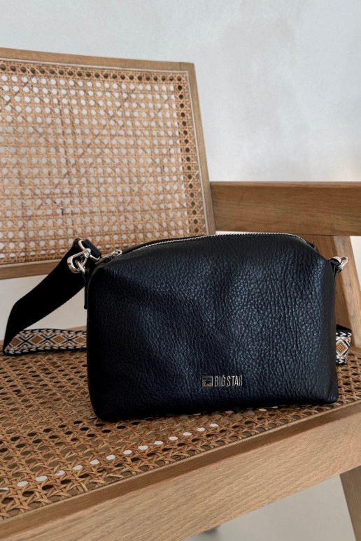 Málá kabelka so zdobenými podpätkami Big Star OO574091 čierna