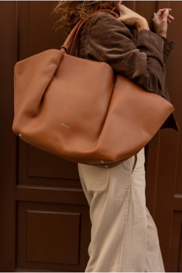 Veľká dámska taška Big Star SS574006 hnedej farby