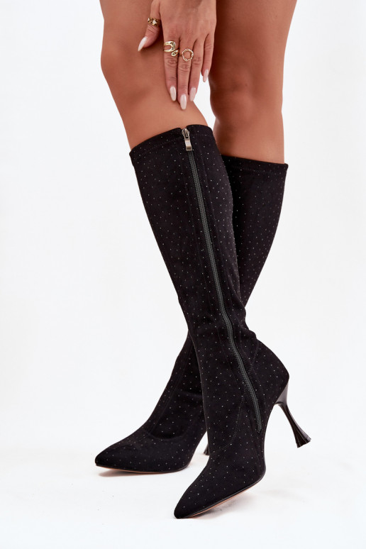 Dámske vysoké čižmy s tenkými podpätkami a dekoráciou D&A JC52-883 čierna