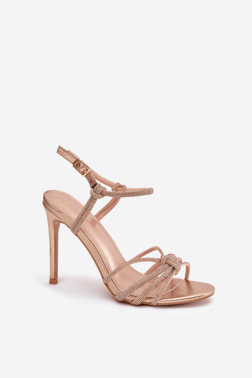Dámske sandále s tenkými podpätkami S pruhmi A zirkóny Szampańskie Tanelle