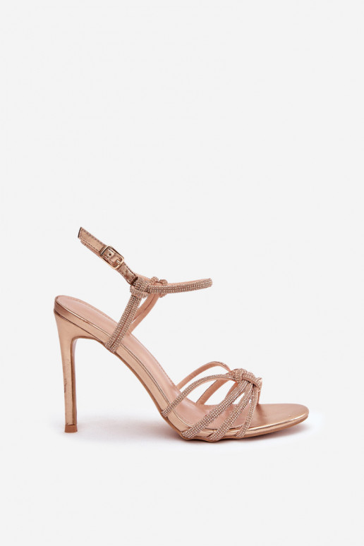 Dámske sandále s tenkými podpätkami S pruhmi A zirkóny Szampańskie Tanelle