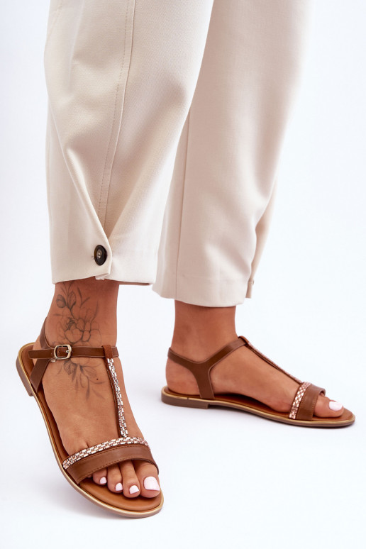 Dámske sandále s trblietavými otvormi Hnedá farba Penna