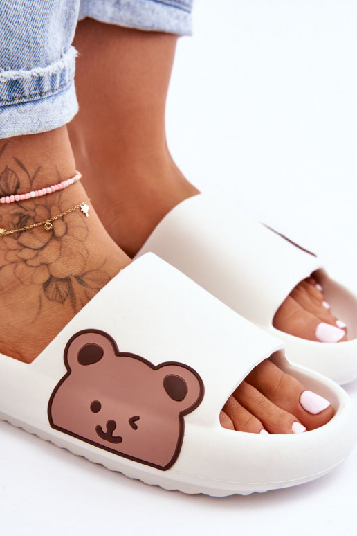 [Dámske ľahké penové papuče Bear Motif biela farba Parisso