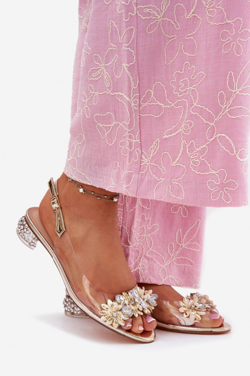 Perregimi sandále Zapnuté nízkom opätku S Dekoráciou D&A MR51-709 zlatej farby