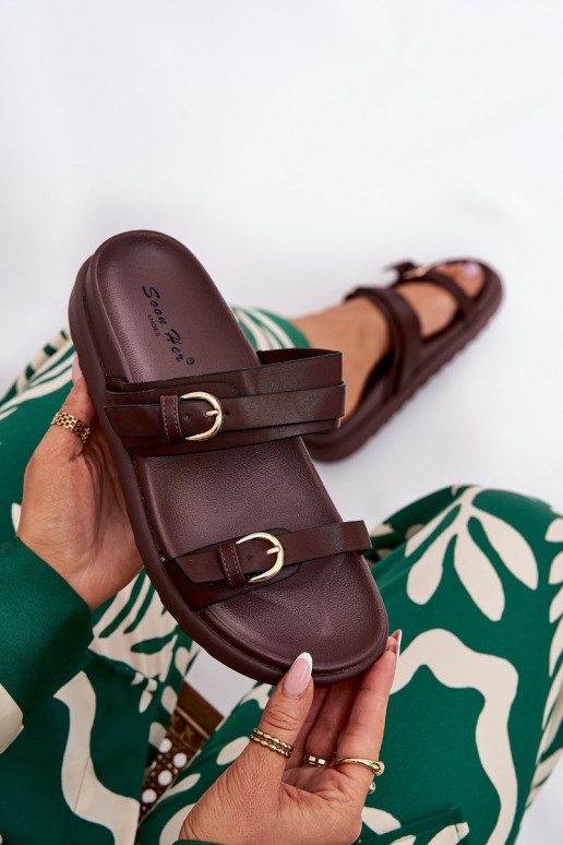 Dámske papuče s platformou Ze zlatej farbymi s prackamimi Hnedá farba INernone