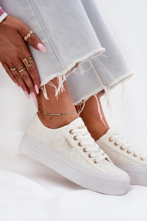 Bežná obuv s čipkou Lee Cooper LCIN-25-31-3438L biela farba