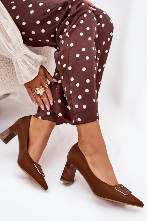 Topánky s podpätkami ozdobiť s prackami Hnedá farba Seriva