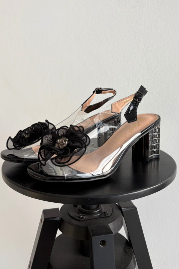 sandále s podpätkami s ozdobami D&A MR52-238 čierna