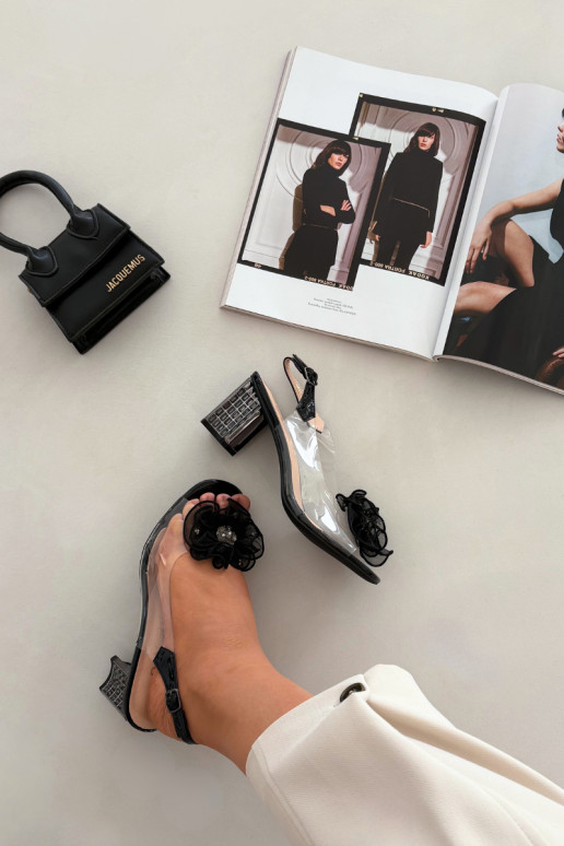 sandále s podpätkami s ozdobami D&A MR52-238 čierna