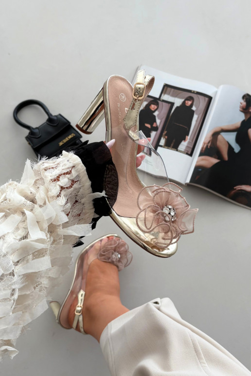 sandále s podpätkami s ozdobami I Kryształkami D&A MR52-236 zlatej farby