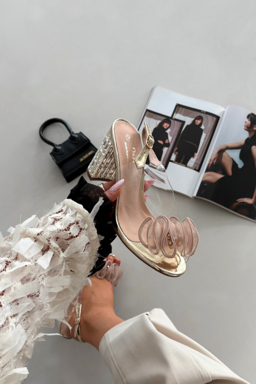 sandále s podpätkami so svietiacimi otvormi D&A MR52-237 zlatej farby