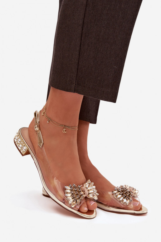 Perregimi sandále so stuhami D&A MR52-231 zlatej farby