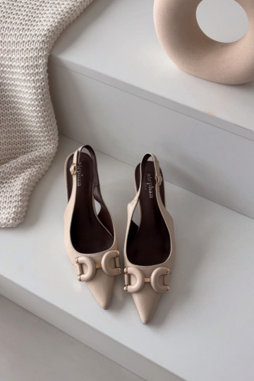 Dámske sandále s tenkými podpätkami S Ornatem Detalem slonovina Brienne 2