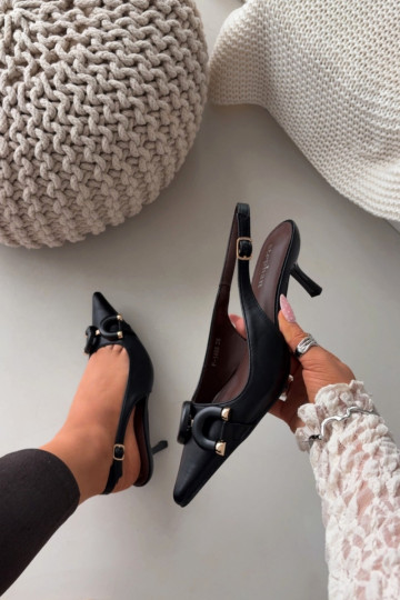 Dámske sandále s tenkými podpätkami S Ornatem Detalem čierna Brienne