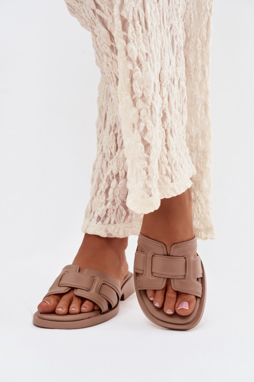 Dámske papuče so širokými podpätkami béžová Lorania