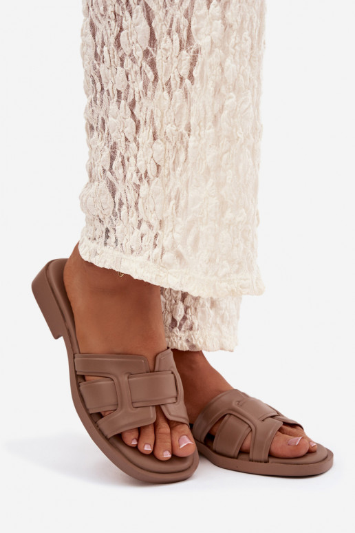 Dámske papuče so širokými podpätkami béžová Lorania