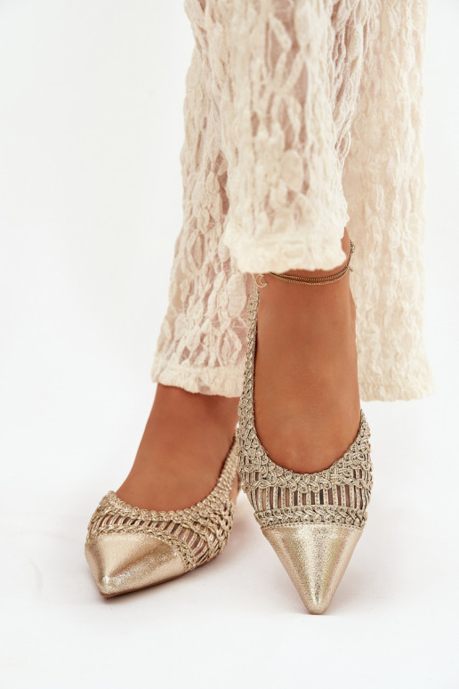 Dámske sandále S vrkočom Zapnuté Klocku zlatej farby Nivorra