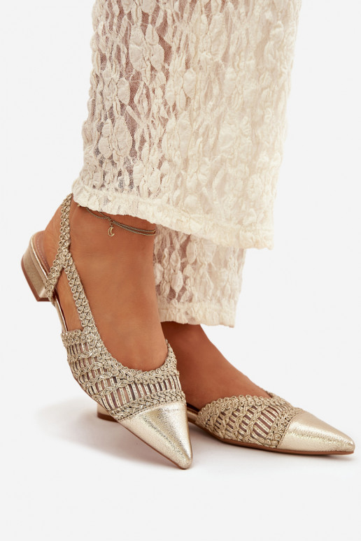 Dámske sandále S vrkočom Zapnuté Klocku zlatej farby Nivorra