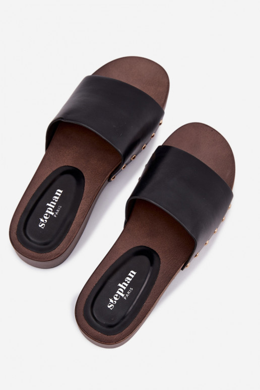 Dámske papuče Ze zlatej farbymi Svorníky čierna Terissa