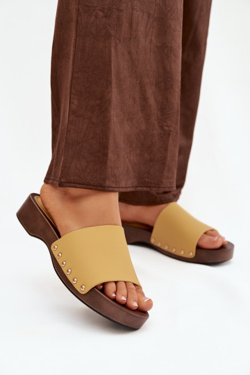 Dámske papuče s nitmi žltá Terissa 2