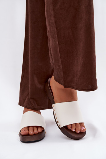 Dámske papuče s nitmi biela farba Terissa 2