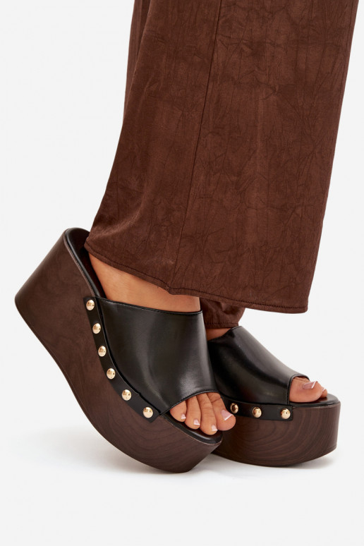 Dámske papuče Zapnuté INedge s nitmi čierna Máreline