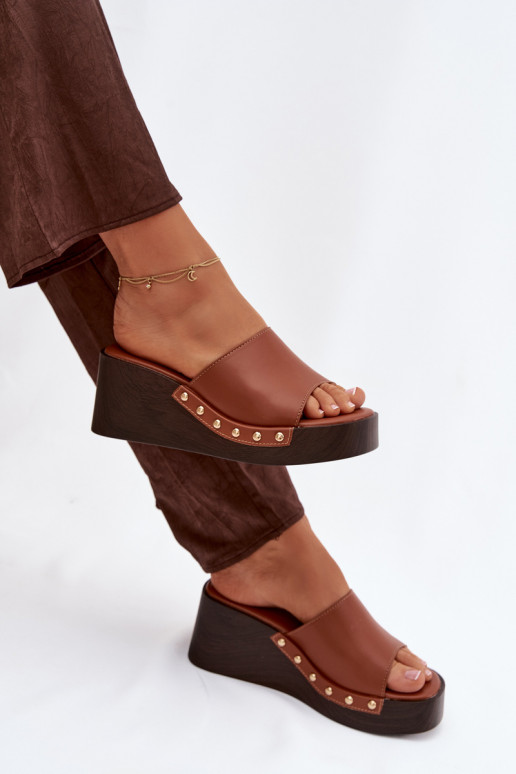 Dámske papuče Zapnuté INedge Ze zlatej farbymi Svorníky Hnedá farba Arionne