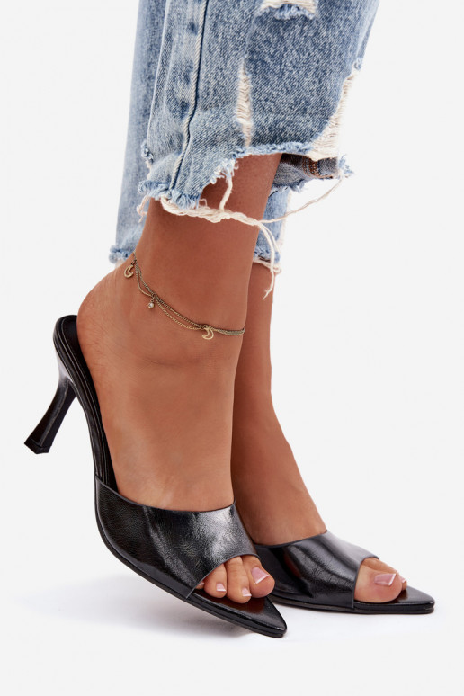 s lakovým efektom Dámske papuče s podpätkami čierna Lirissa