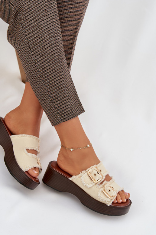 Dámske papuče s platformou Ze zlatej farbymi s prackamimi slonovina Renelisse