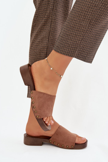 Dámske papuče so širokými podpätkami Ze zlatej farbymi Svorníky Hnedá farba Girella