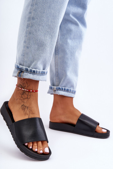 Klasický model Dámske Papuče čierna Rolien