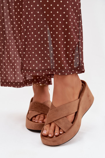 Hnedé dámske šľapky na platforme z umelej kože „Calorine" 2