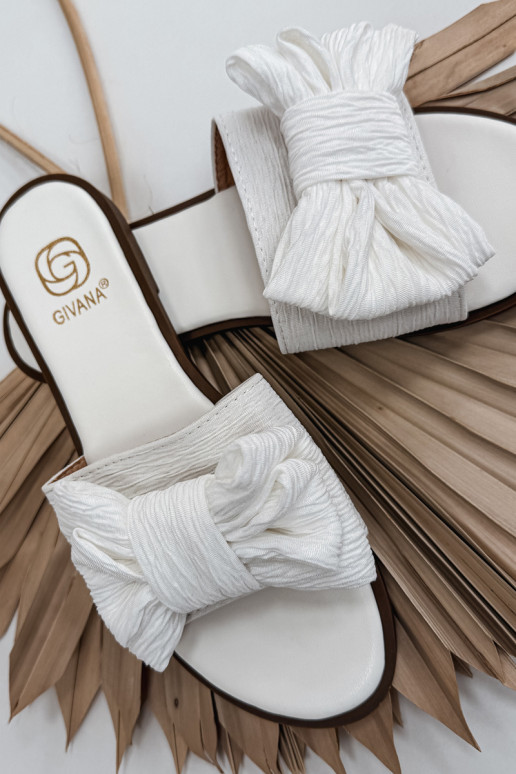 Dámske papuče so širokými podpätkami so stuhami biela farba Amivelle