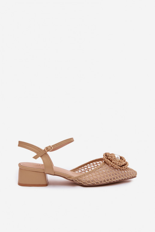 Dámske sandále Zapnuté Klocku S Ornatem Detalem béžová Vionessa