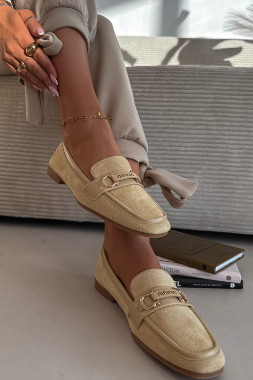 Módne dámske mokasíny s ozdobnými prvkami v žltej farbe Evelora