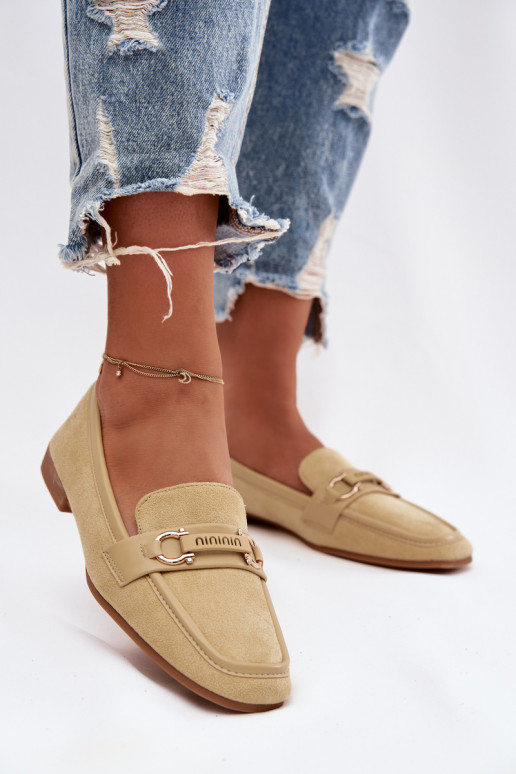 Módne dámske mokasíny s ozdobnými prvkami v žltej farbe Evelora