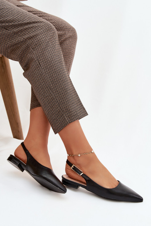 Čierne Iverelle balerínky so zlatými sponami