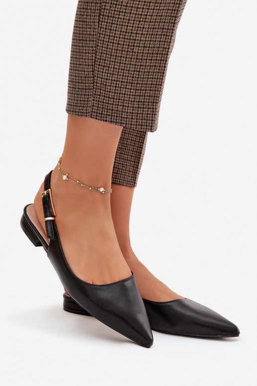 Čierne Iverelle balerínky so zlatými sponami