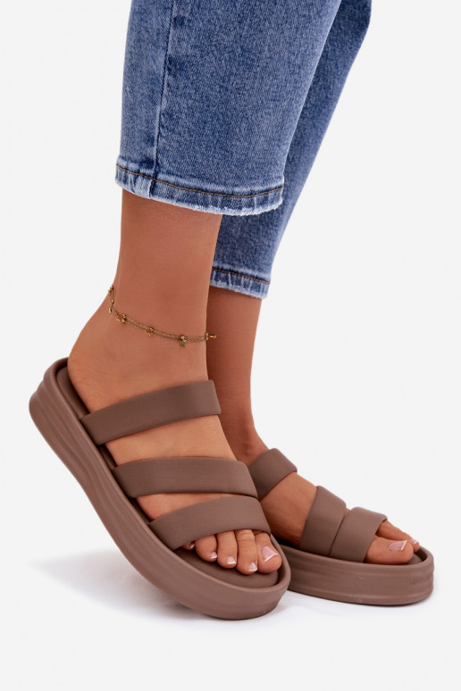 materiál Dámske papuče s platformou S pruhmi khaki farby Liorine